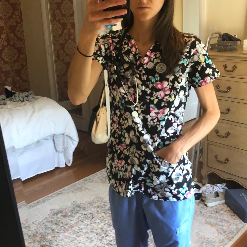 Printed scrub top